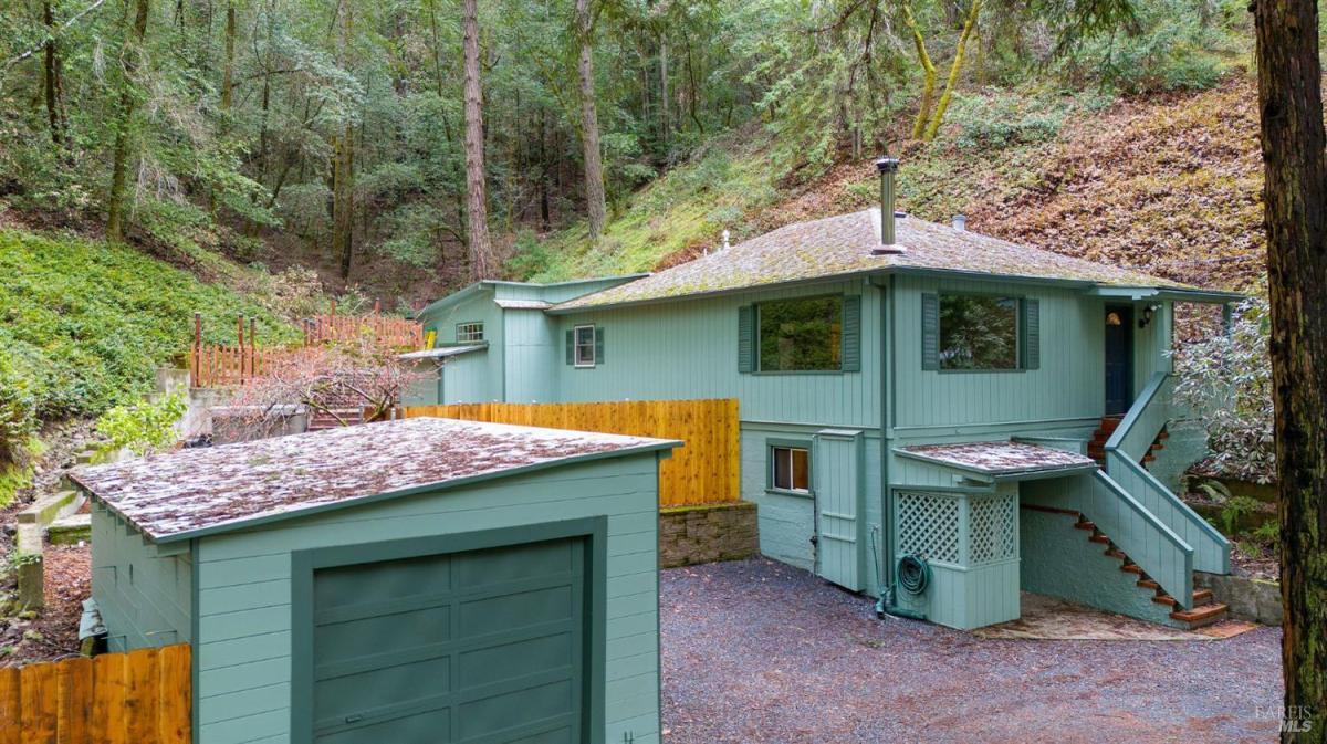 MLS #326028106 img 0