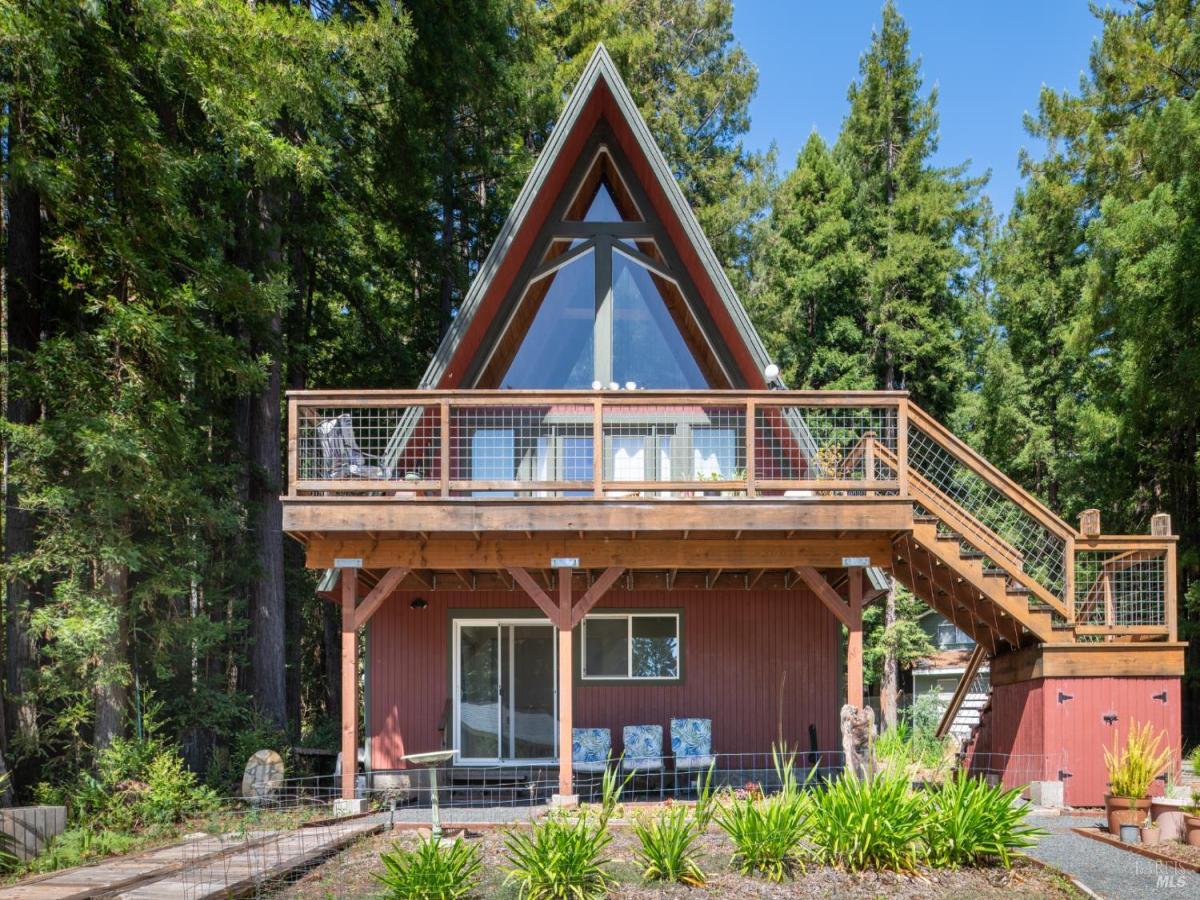 MLS #326028337 img 0