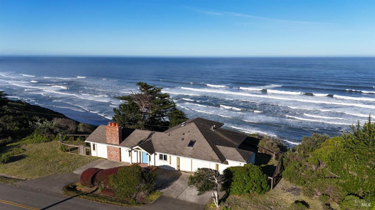 MLS #326028420 img 0