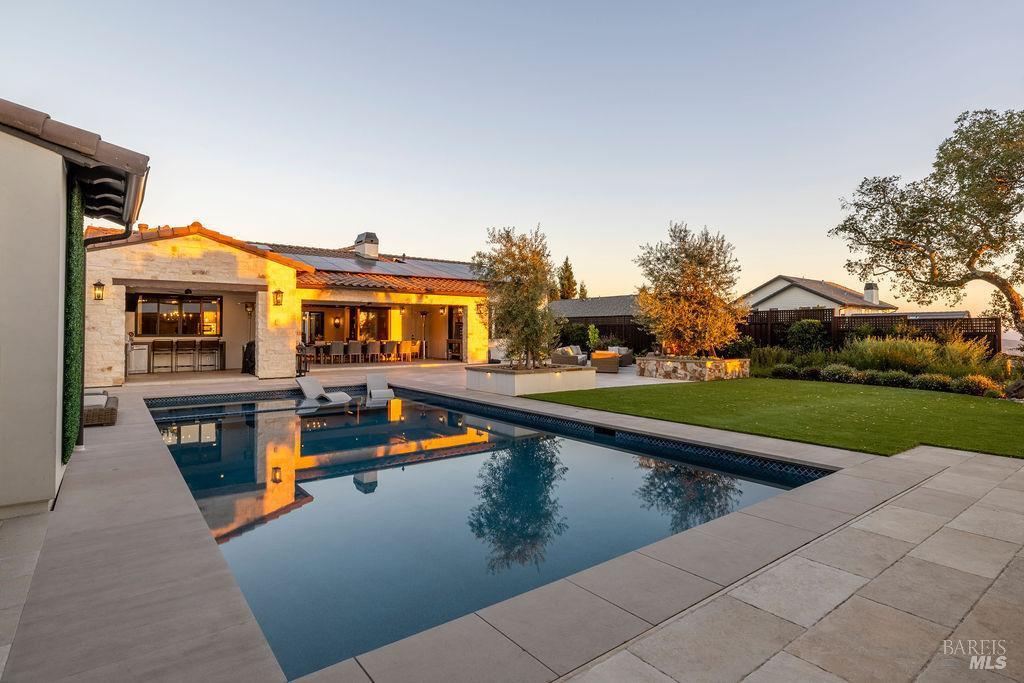 MLS #326028442 img 0