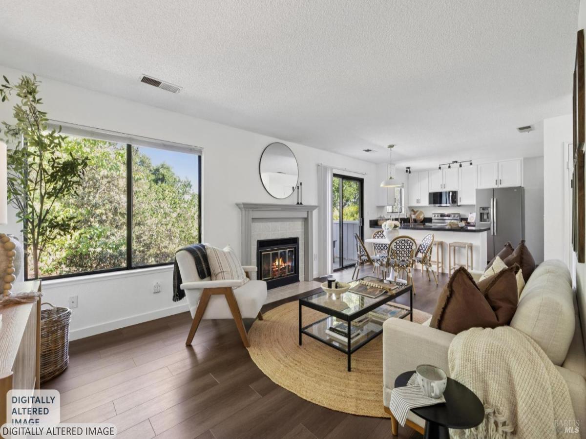 MLS #326028795 img 0