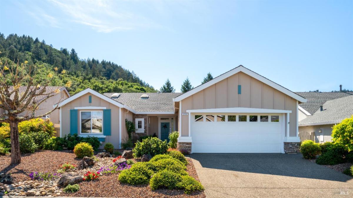 MLS #326028887 img 0