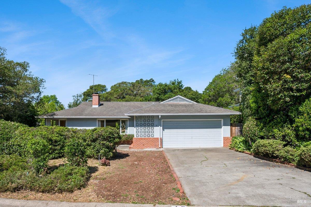 MLS #326028923 img 0