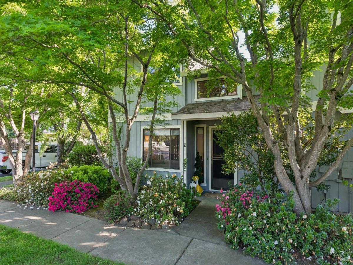 MLS #326028941 img 0