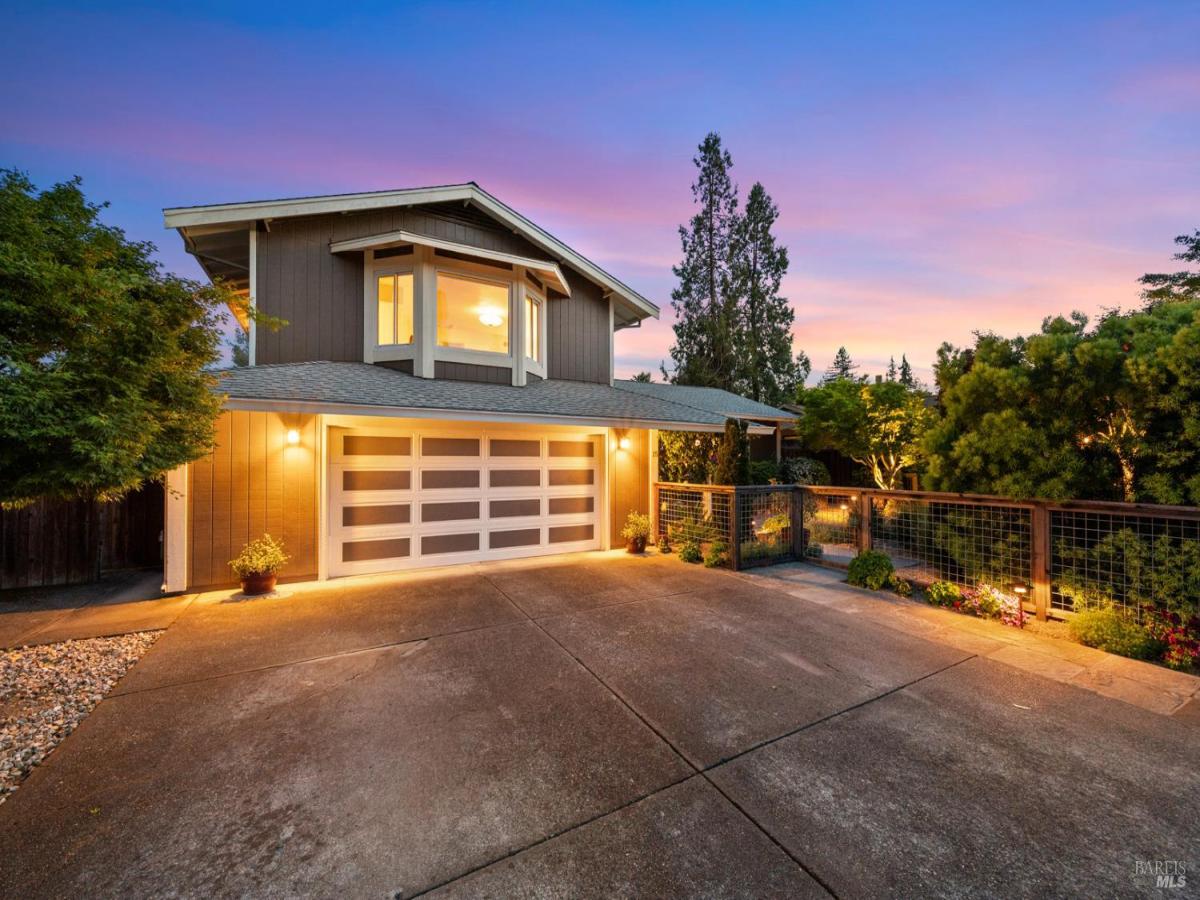 MLS #326029215 img 0