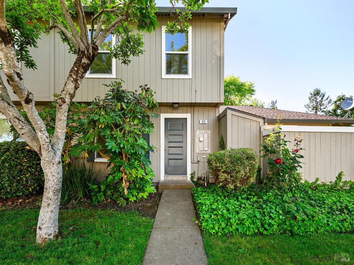 MLS #326029249 img 0