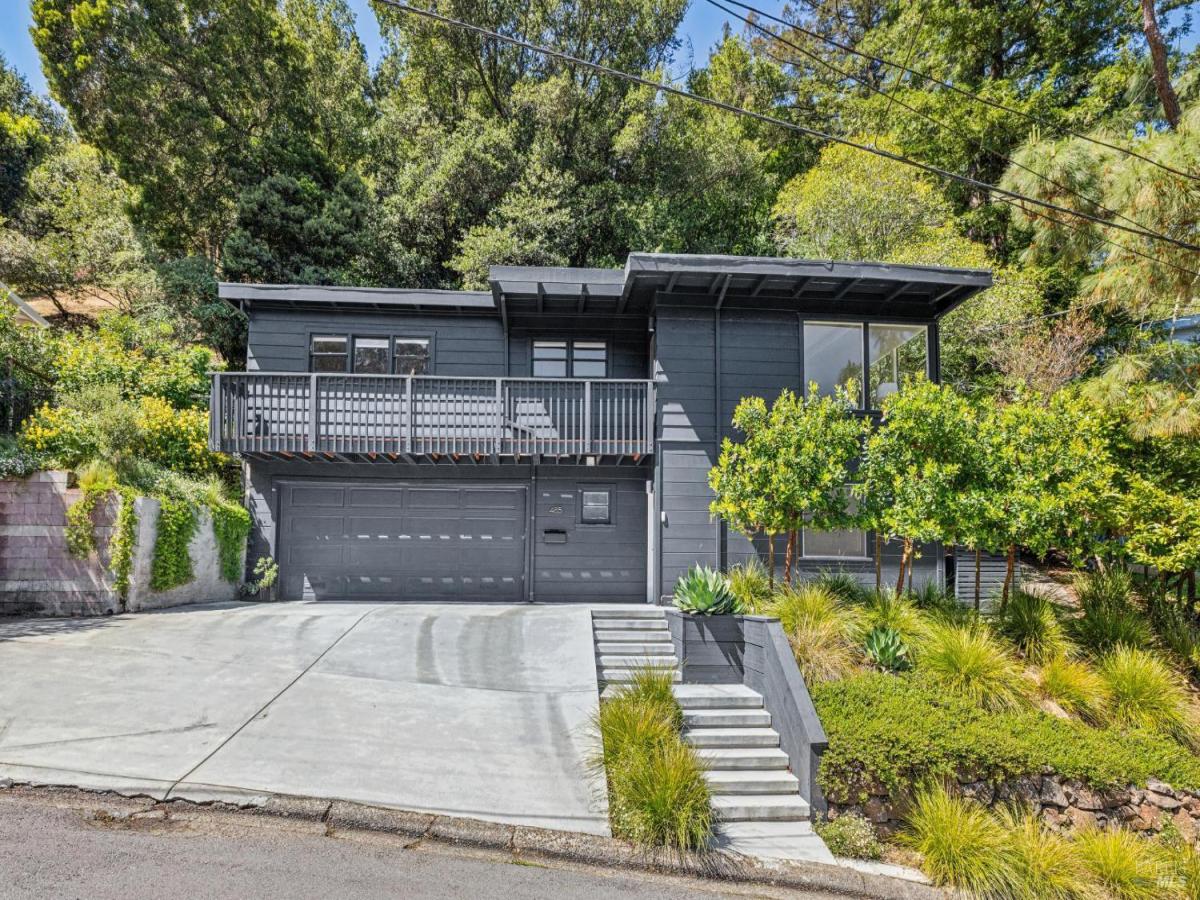 MLS #326029360 img 0