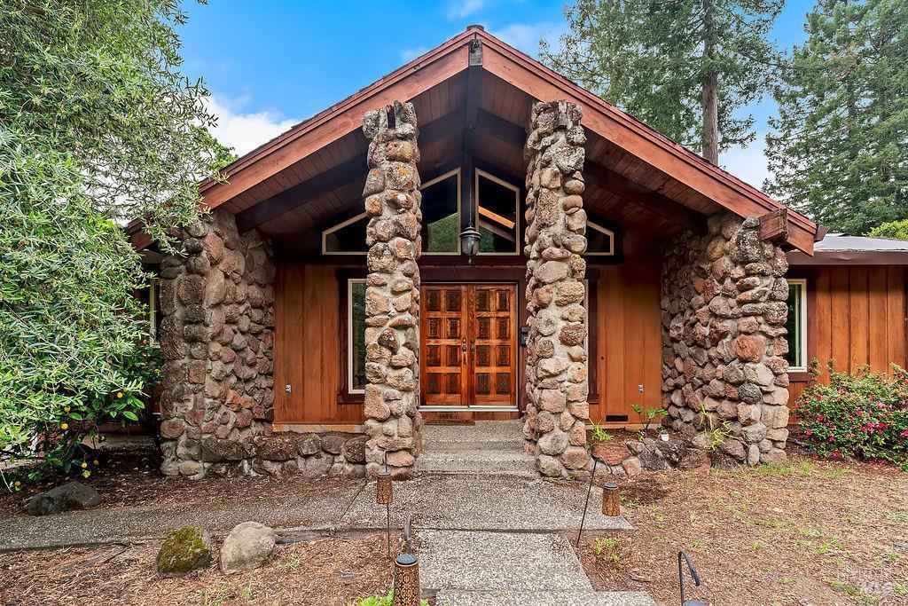 MLS #326029429 img 0