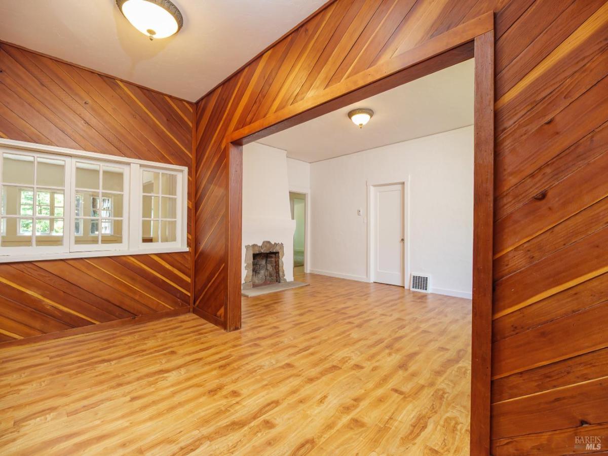 MLS #326029439 img 0