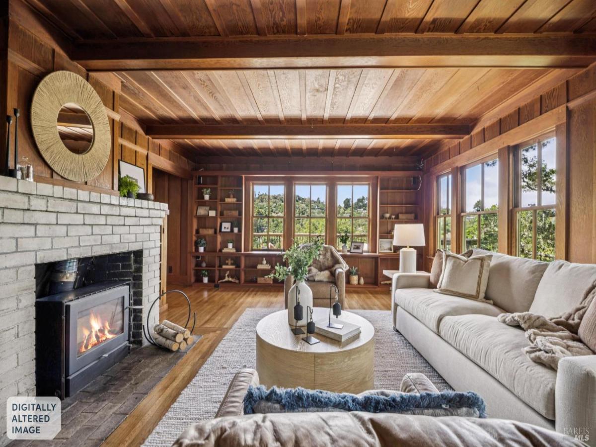 MLS #326030934 img 0