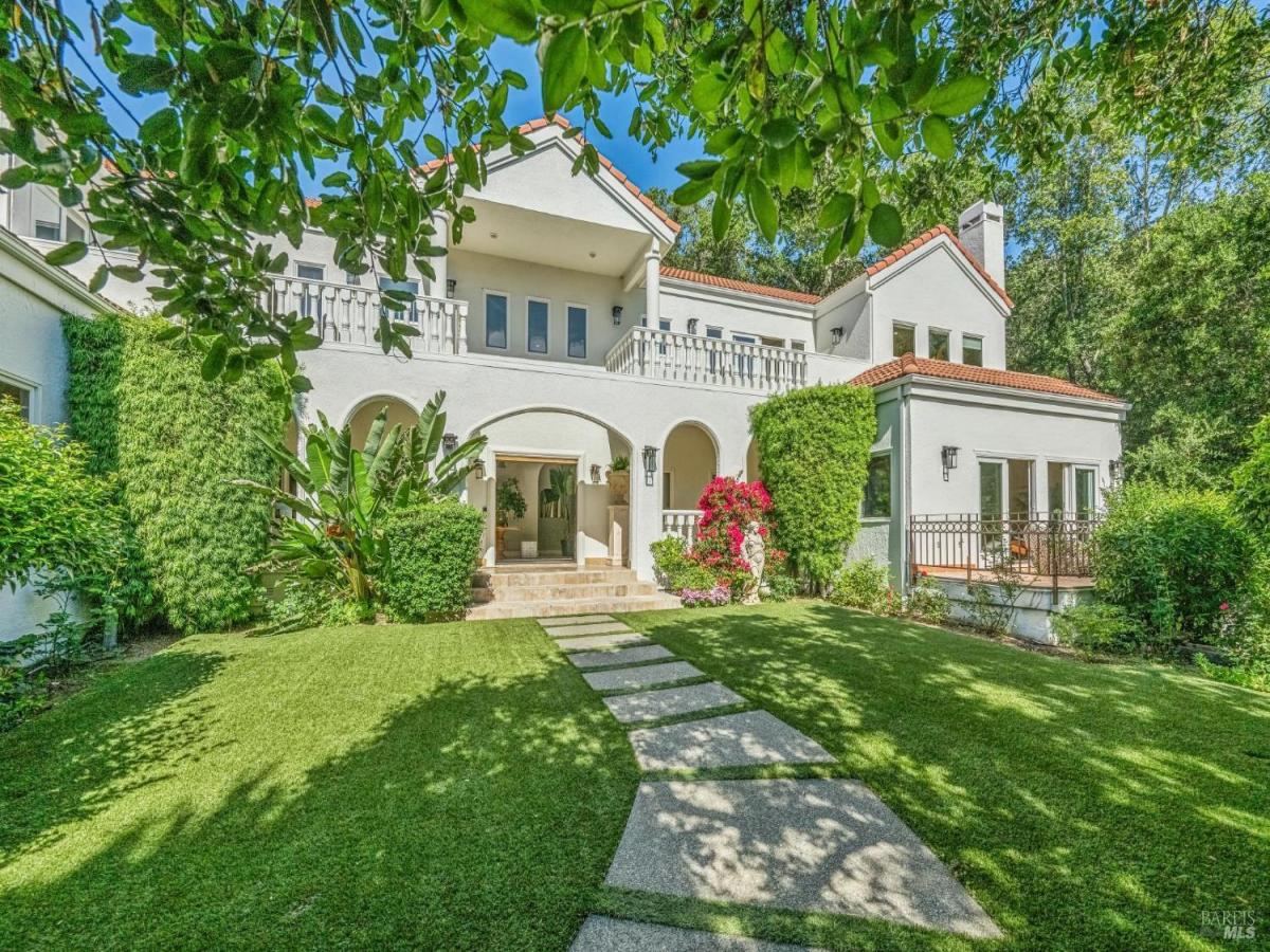 MLS #326031055 img 0