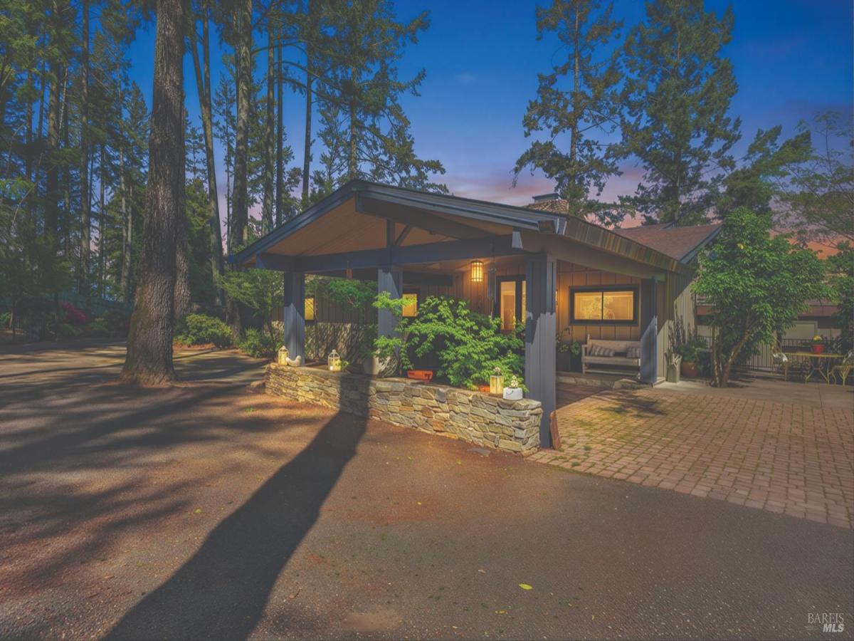 MLS #326031365 img 0