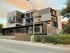MLS #25-1819 img 0