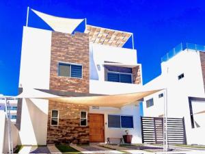 MLS #25-2954 img 0
