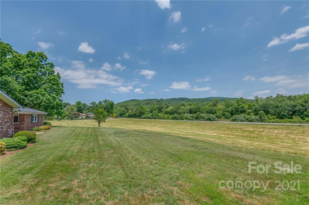 586 Cane Creek Road Fletcher NC 28732 CAR4094647