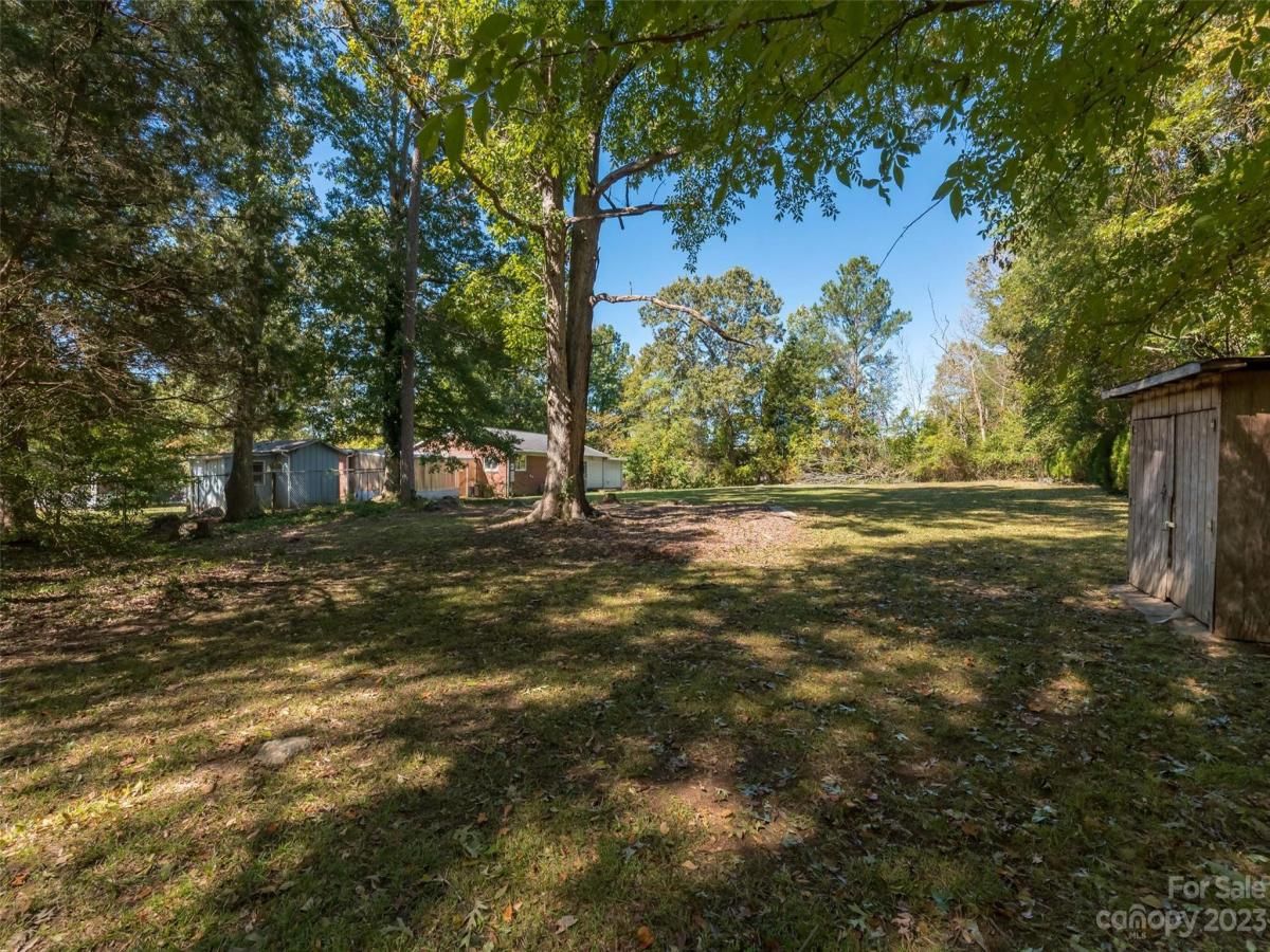 121 Edgerly Court Charlotte NC 28214 MLS CAR4142785