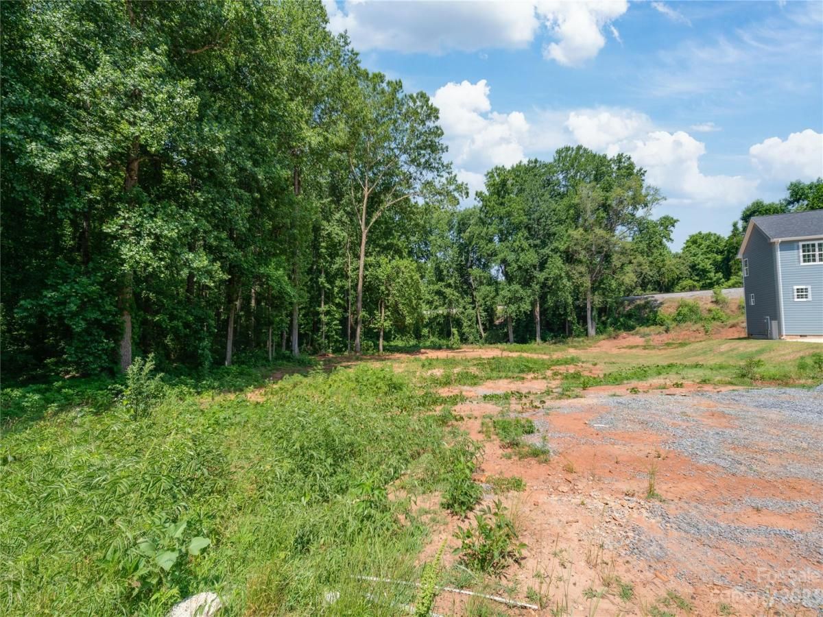 1000 Castlewood Drive Shelby NC 28150 CAR4041900