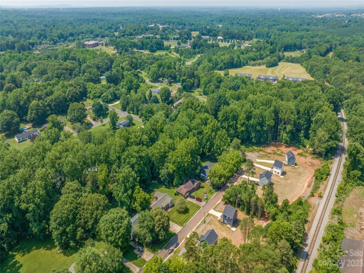 1000 Castlewood Drive Shelby NC 28150 CAR4041900