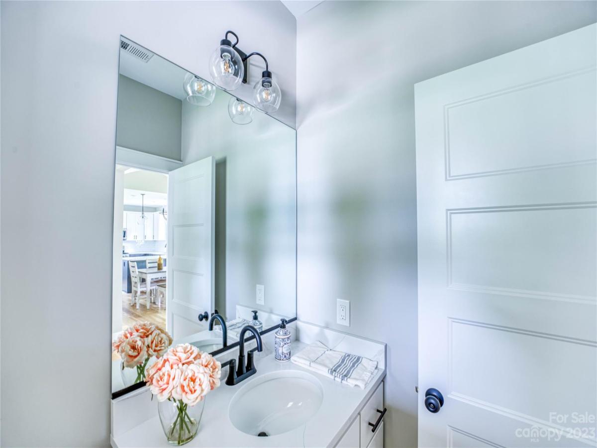 11 Rangeley Drive Asheville NC 28803 CAR4058899