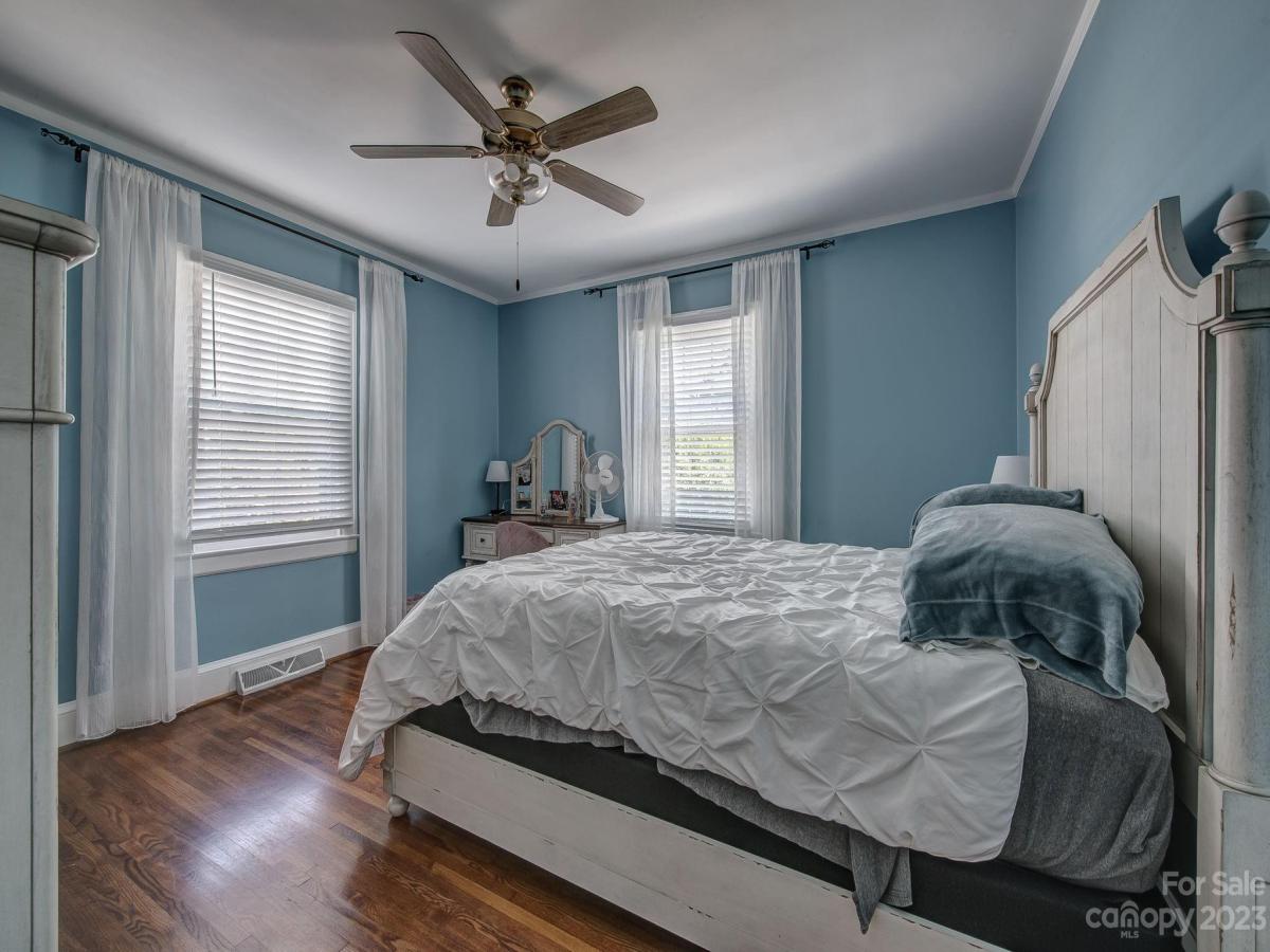 10 Cedar Street Belmont NC 28012 CAR4085584