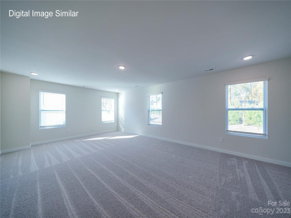 6709 Kinghurst Drive KH22 Charlotte NC 28216 CAR4086034