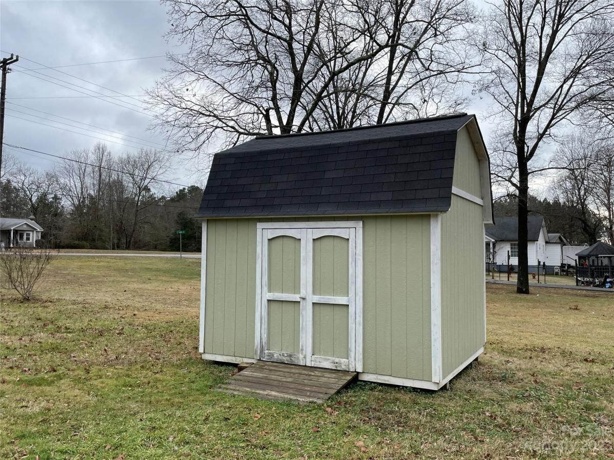 2211 Dallas Stanley Highway Stanley NC 28164 MLS CAR4096885