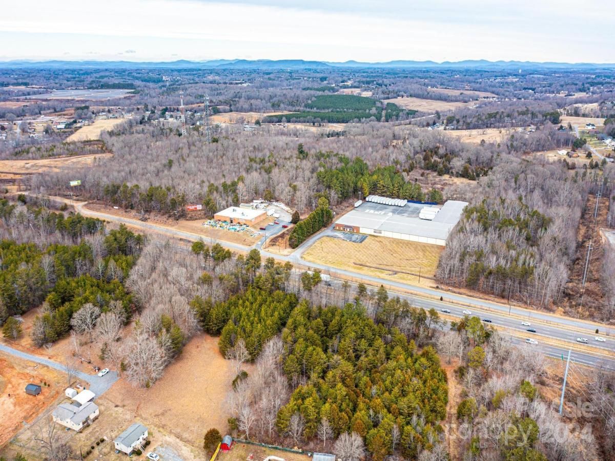 1750 Lap NE Road Conover NC 28613 CAR4102795