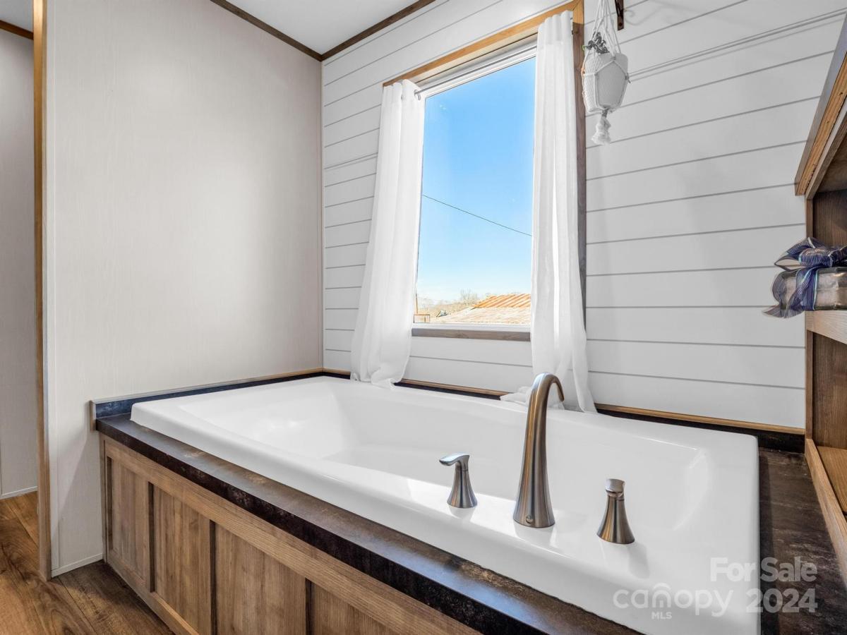 667 Salem Church Road Bostic NC 28018 CAR4107313