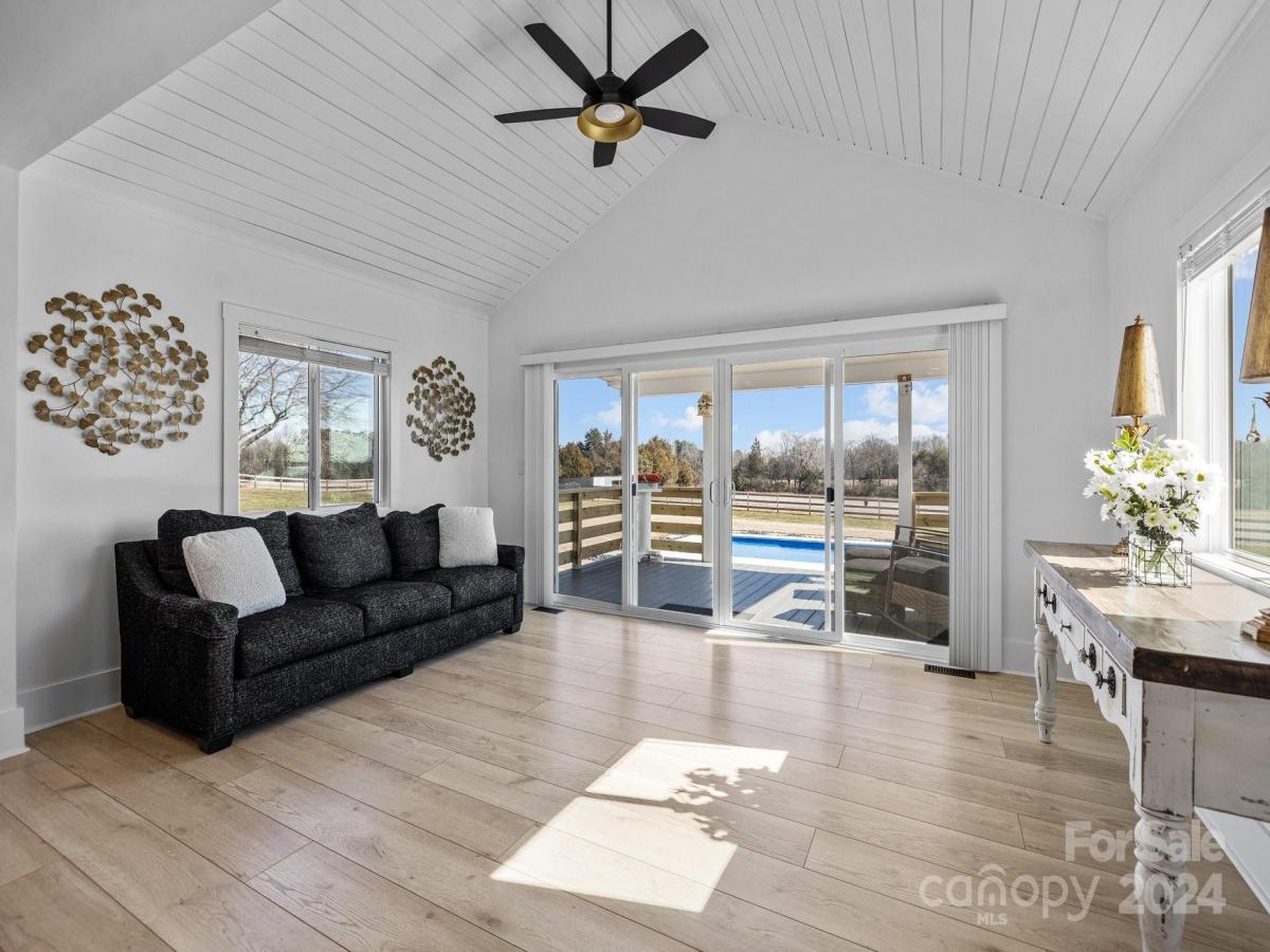 1692 Owls Den Road Lincolnton NC 28092 CAR4107899