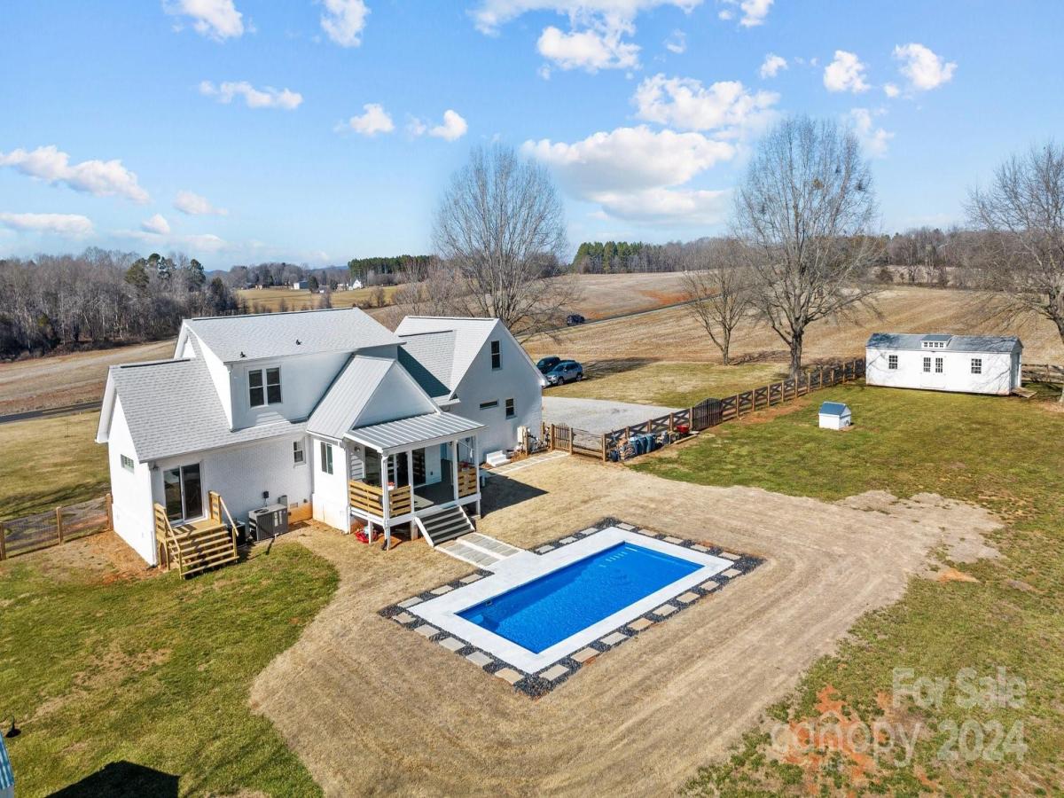 1692 Owls Den Road Lincolnton NC 28092 CAR4107899