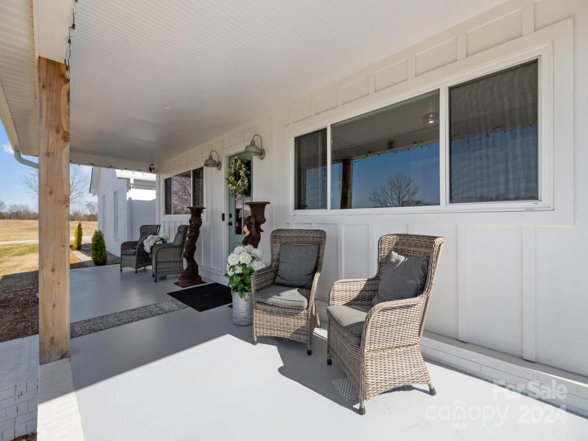 1692 Owls Den Road Lincolnton NC 28092 CAR4107899