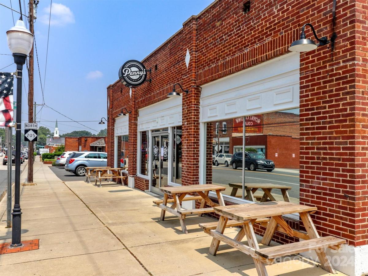 Vacant 11 acres of 8600 Hill Ford Road Oakboro NC 28129 CAR4108213