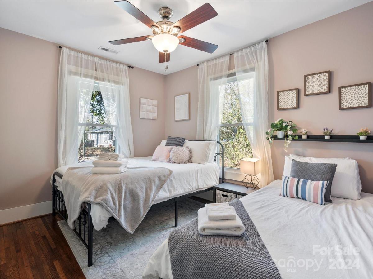 1617 Wickford Place Charlotte NC 28203 CAR4111405