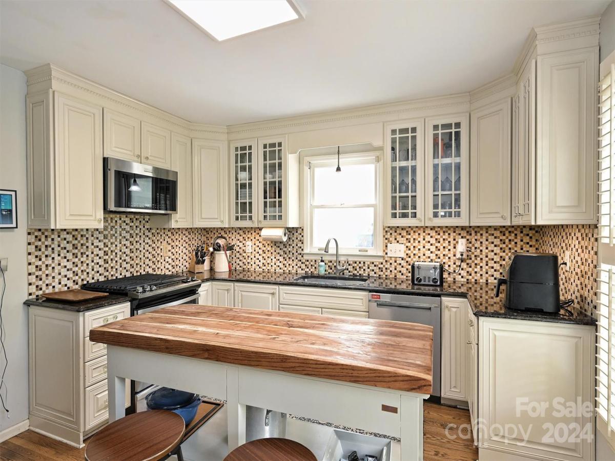 4104 Carmel Forest Drive Charlotte NC 28226 MLS CAR4118144