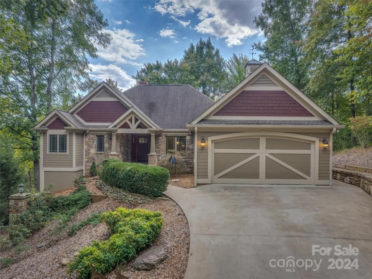 239 Fern Loop Lake Lure NC 28746 MLS CAR4143694