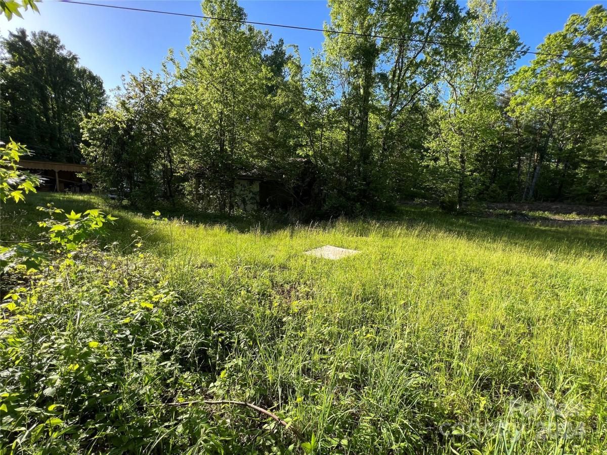 1088 Faith Court Morganton NC 28655 MLS #CAR3702094 1088 Faith Court Morganton NC 28655 MLS #CAR3702094