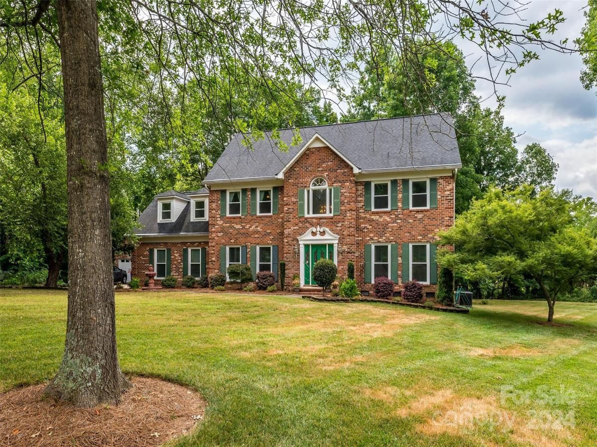 8423 Camelot Drive Harrisburg NC 28075 MLS CAR4156993