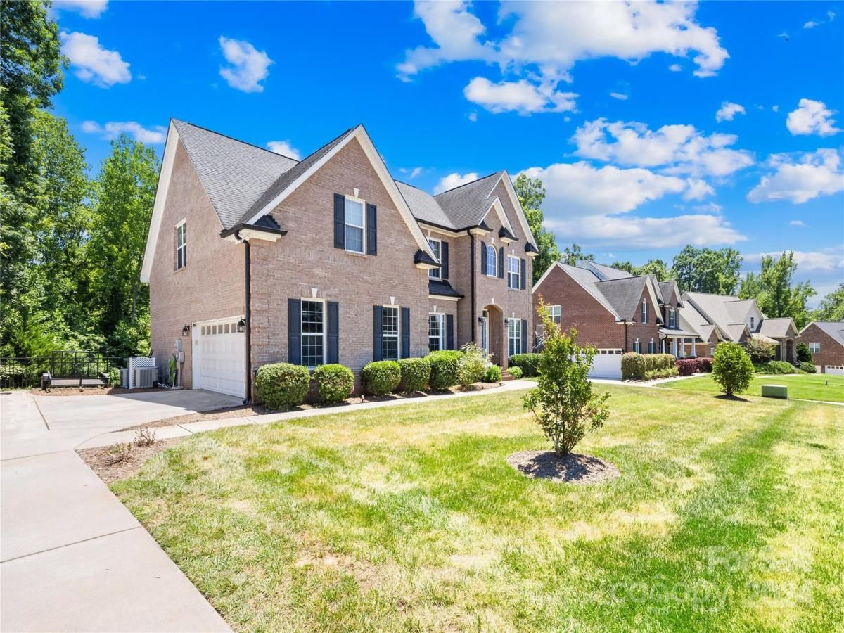 5425 Grayson Ridge Court Gastonia NC 28056 MLS #CAR4157095 5425 Grayson Ridge Court Gastonia NC 28056 MLS #CAR4157095