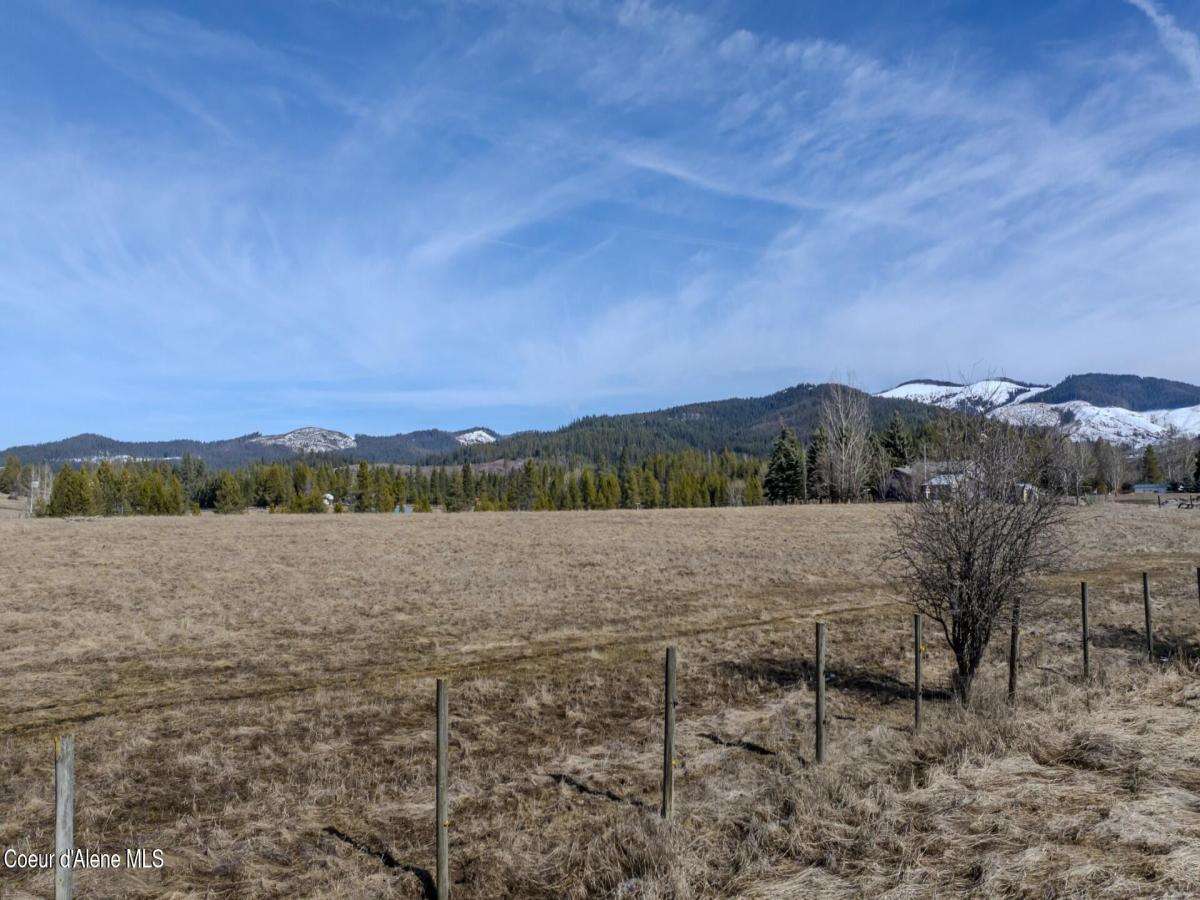 MLS #25-2105 img 0