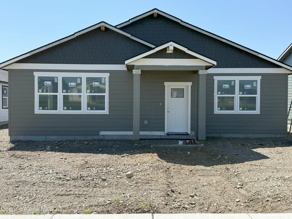 MLS #25-3691 img 0