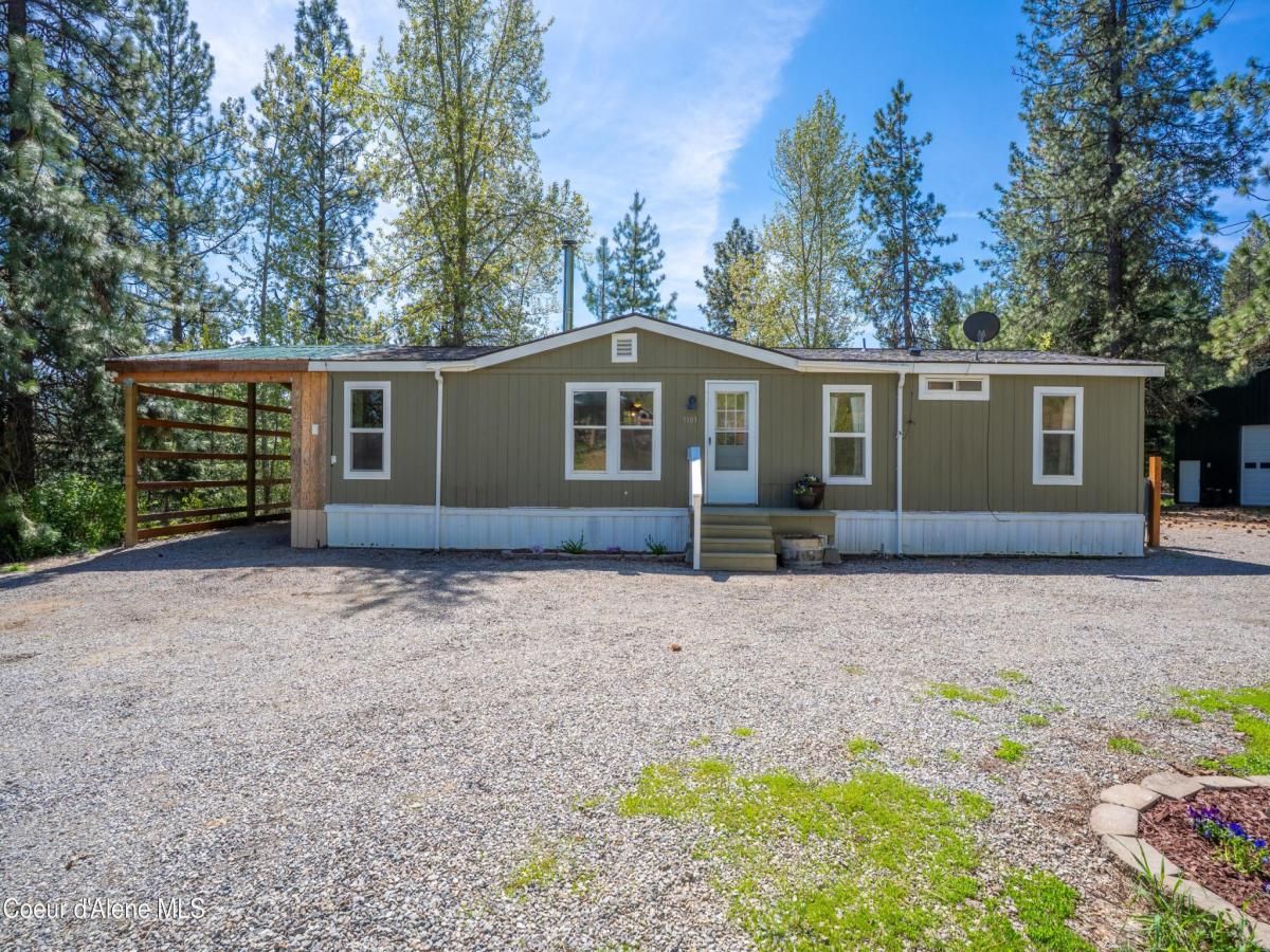 MLS #25-4169 img 0