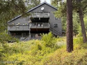 MLS #25-5621 img 0