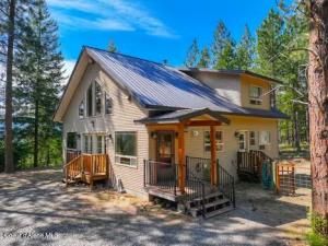 MLS #25-7070 img 0