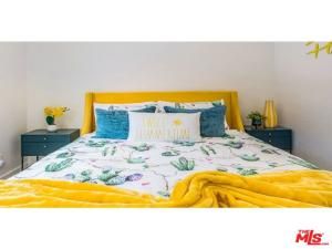 MLS #25533181 img 0