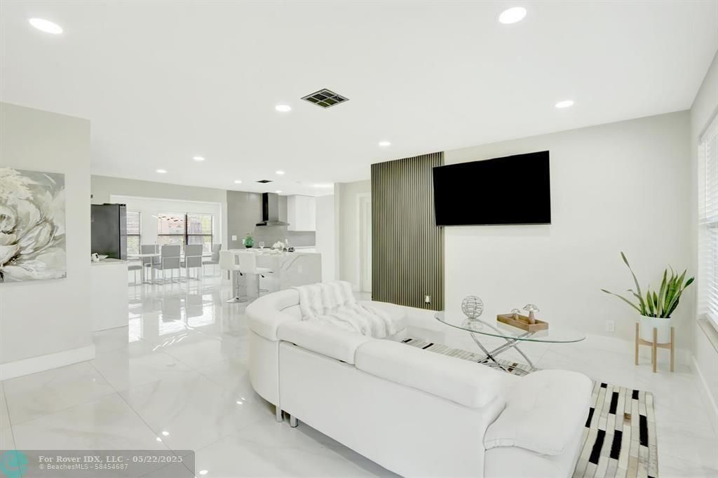 MLS #F10504395 img 0