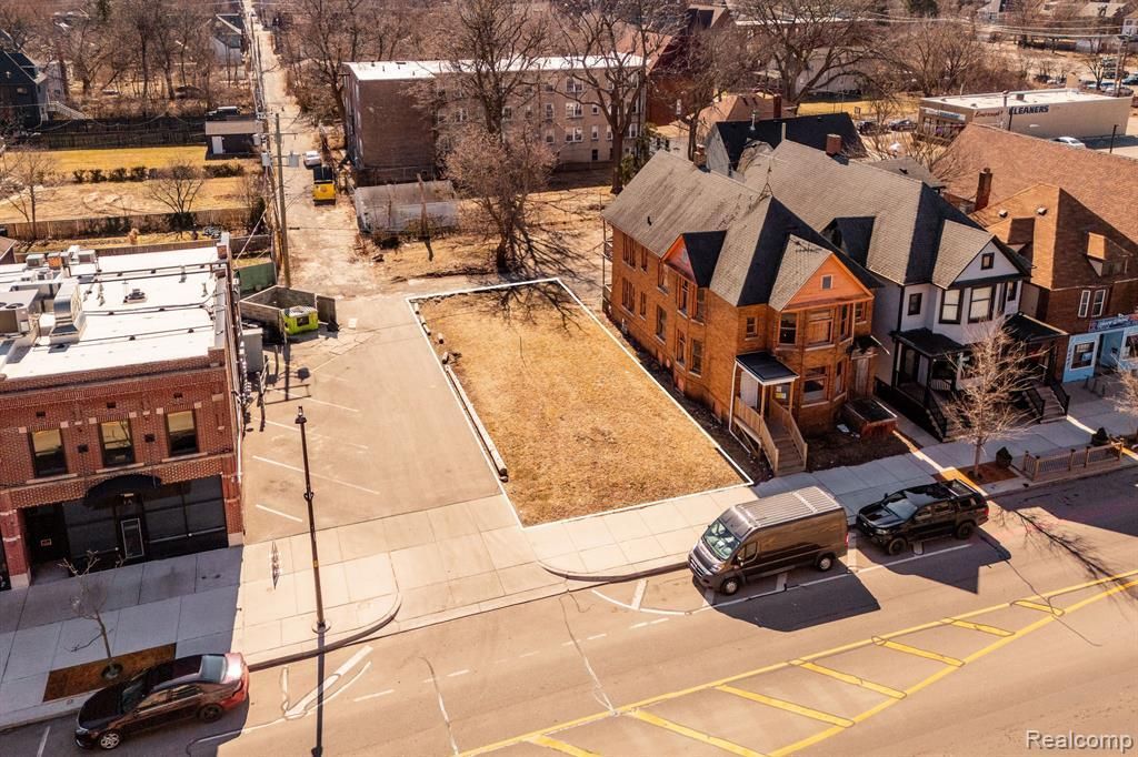 MLS #20250017033 img 0