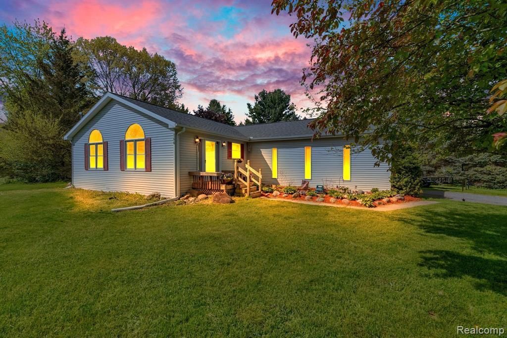 MLS #20250035276 img 0