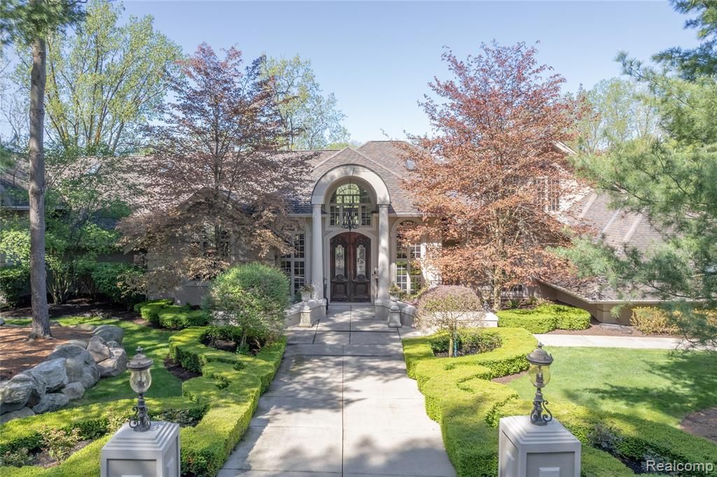 MLS #20250037683 img 0