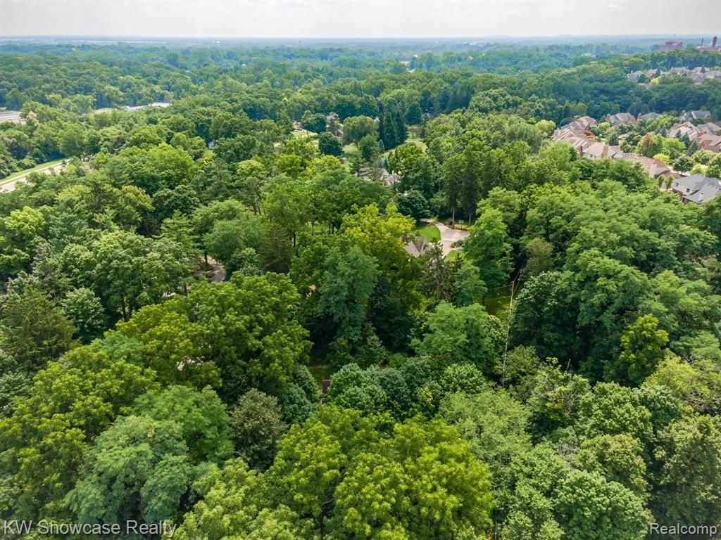 MLS #20251025673 img 0