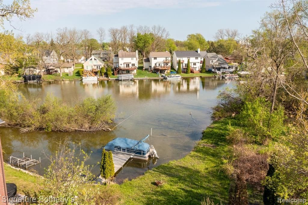 MLS #20251028341 img 0